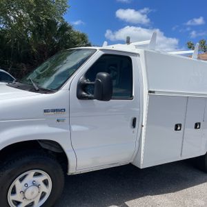 FORD E-350 CUTAWAY - 2