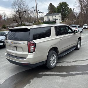 CHEVROLET SUBURBAN LT - 8