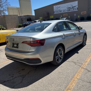 VOLKSWAGEN JETTA SE - 8