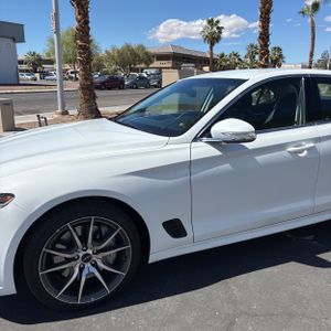 GENESIS G70 2.5T STANDARD - 2