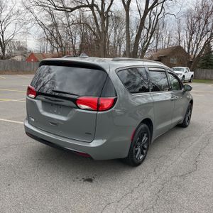 CHRYSLER PACIFICA AWD LAUNCH EDITION - 8