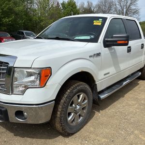 2013 FORD F-150 XLT photo 2