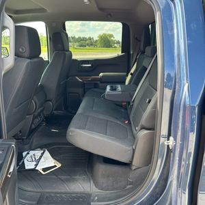 صورة 34 لـ 2019 Chevrolet SILVERADO 1500 RST