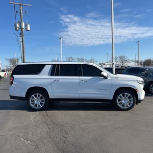 CHEVROLET SUBURBAN HIGH COUNTRY - 10