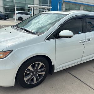 HONDA ODYSSEY TOURING ELITE - 2
