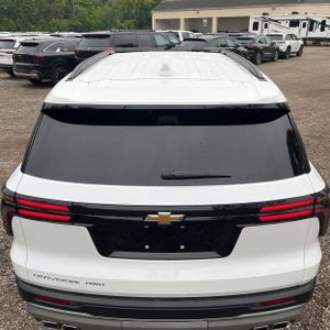 2025 Chevrolet TRAVERSE LT — миниатюра 16