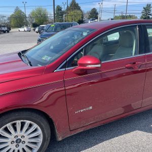 FORD FUSION HYBRID SE - 2