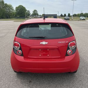 CHEVROLET SONIC LT AUTO - 6