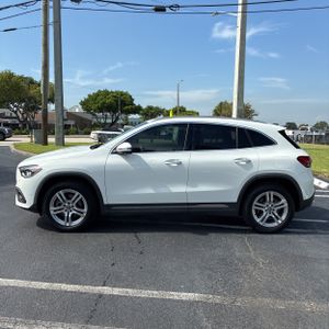 صورة 3 لـ 2021 Mercedes-BENZ GLA