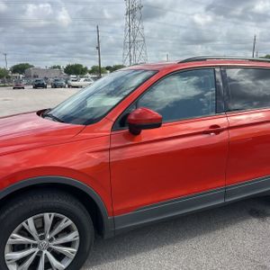 VOLKSWAGEN TIGUAN S 4MOTION - 2
