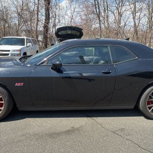 DODGE CHALLENGER SRT 392 - 4