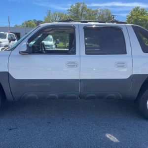CHEVROLET AVALANCHE - 4
