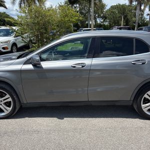 2016 Mercedes-BENZ GLA 照片 4