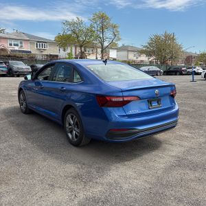 VOLKSWAGEN JETTA SE - 5