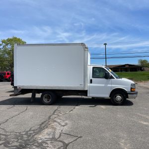 CHEVROLET EXPRESS - 10