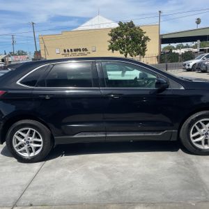 FORD EDGE SEL - 10