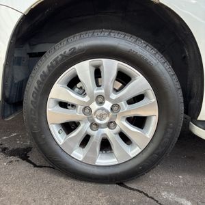 2021 Toyota SEQUOIA PLATINUM — миниатюра 17