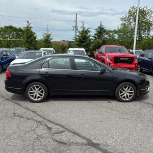 FORD FUSION SEL - 10