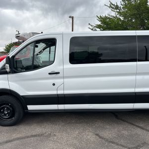 FORD TRANSIT-350 PASSENGER V. XLT - 4
