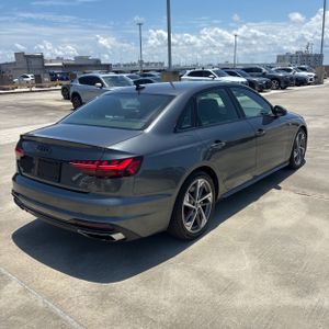 صورة 8 لـ 2021 AUDI A4 S LINE PREMIUM PLUS