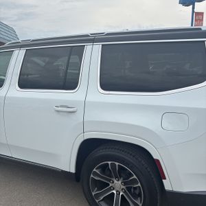 JEEP GRAND WAGONEER SERIES I - 6