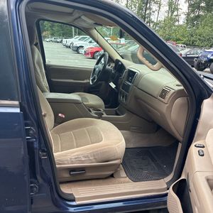 صورة 33 لـ 2005 FORD EXPLORER XLT