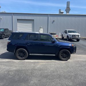 TOYOTA 4RUNNER - 10