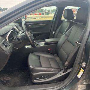 2019 Chevrolet IMPALA LT — миниатюра 32