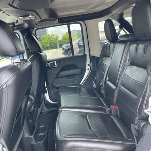 2023 JEEP WRANGLER 4XE SAHARA 4X4 thumbnail 33
