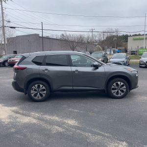 NISSAN ROGUE SV - 10