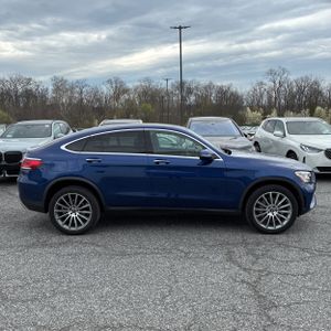 MERCEDES-BENZ GLC - 10