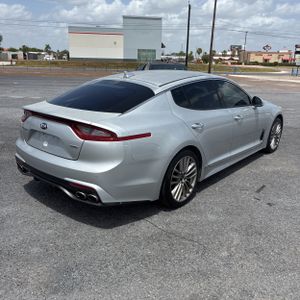 صورة 8 لـ 2018 KIA STINGER BASE