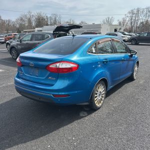 FORD FIESTA TITANIUM - 8