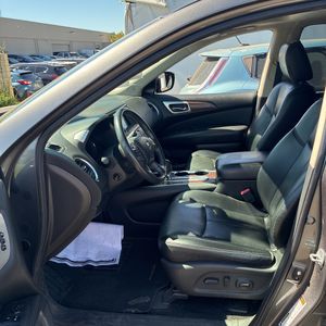 2017 Nissan PATHFINDER PLATINUM — миниатюра 32