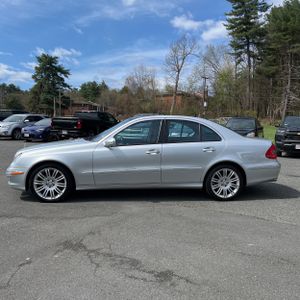 MERCEDES-BENZ E-CLASS - 4