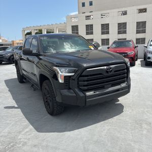صورة 12 لـ 2025 Toyota TUNDRA SR5