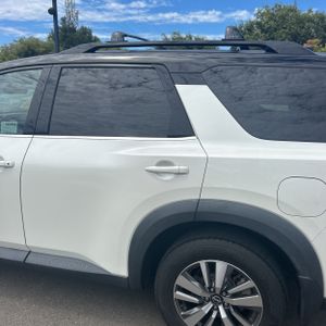 2023 Nissan PATHFINDER SL 照片 6