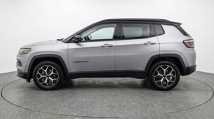 صورة 4 لـ 2025 JEEP COMPASS LIMITED