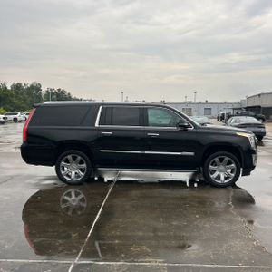 2017 Cadillac ESCALADE ESV LUXURY — фото 10