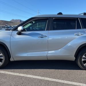 TOYOTA HIGHLANDER - 4