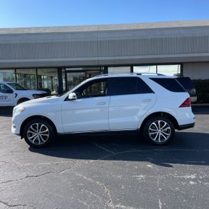 MERCEDES-BENZ GLE - 3