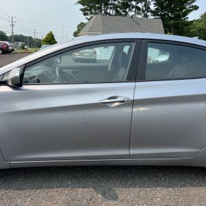 صورة 4 لـ 2016 Hyundai ELANTRA SE