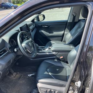 صورة مصغرة 32 لـ 2022 Toyota HIGHLANDER XLE