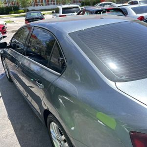 VOLKSWAGEN JETTA 1.4T S - 6