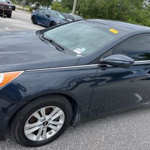 HYUNDAI SONATA GLS - 2