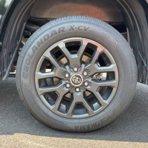 2022 Toyota TUNDRA PLATINUM — миниатюра 18