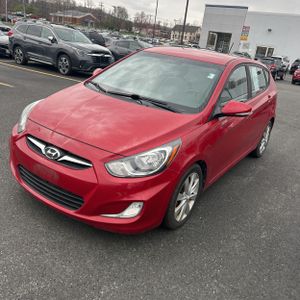 HYUNDAI ACCENT SE - 1