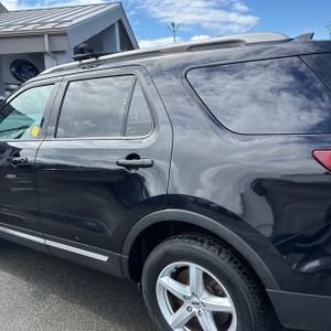 FORD EXPLORER XLT - 6