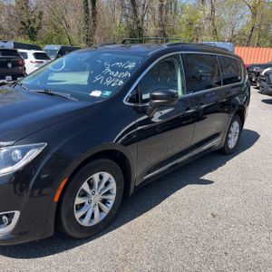 CHRYSLER PACIFICA TOURING-L - 2