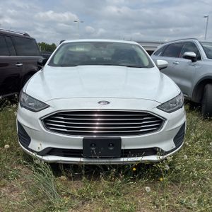 FORD FUSION SE - 10